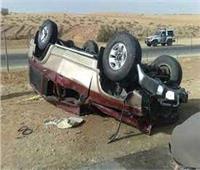 إصابة شخصين في حادث انقلاب سيارة بطريق الصعيد في المنيا 