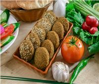 فطارك عندنا.. طريقة عمل الفلافل الشامية 