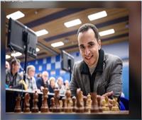 فاز بـ8 بطولات.. «باسم أمين» أسطورة الشطرنج الذي أذهل العالم| فيديو