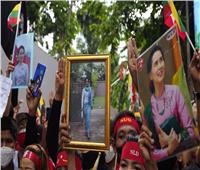 محكمة في ميانمار تدين سوتشي بتهم فساد مجددًا