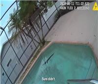 سيدة أمريكية تستيقظ على تمساح يحتل مسبح منزلها في ولاية فلوريدا