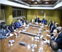 خلال لقائه بنظيره السوداني .. وزير النقل: مصر تدعم تطوير هيئة وادي النيل