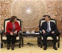 نائب رئيس لجنة العلاقات الخارجية بالحزب الشيوعي الفيتنامي الحاكم يستقبل السفيرة المصرية