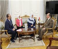 محافظ القاهرة يستقبل «نجلاء» الحاصلة على وسام رئيس الجمهورية