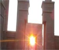القومي للبحوث الفلكية يرصد تعامد الشمس على معبد هيبس بالوادي الجديد