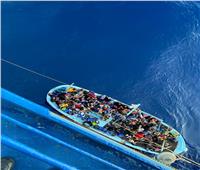 تفاصيل إنقاذ 60 فردا على متن قارب هجرة غير شرعية بالبحر المتوسط