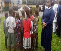 «بعد خطفهم للاتجار بهم».. الشرطة النيجيرية تنقذ 15 طفلًا