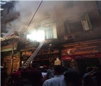 مصرع وإصابة 3 أشخاص في حريق محرم بك وسط الإسكندرية| صور 