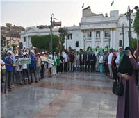 «شباب المنيا» تنظم احتفالية لرفع الوعي البيئي أمام ديوان المحافظة 