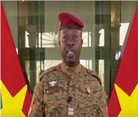 رئيس بوركينا فاسو يُقيل وزير الدفاع ويتولّى مهامه