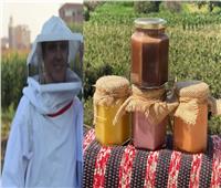 «مهندس مصري» أبهر العالم بنكهات جديدة لعسل النحل بالفلفل الأحمر والمانجة | فيديو