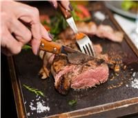 باحثون: اللحوم المشبعة بالدهون والمصنعة تزيد خطر الإصابة بالسكري  