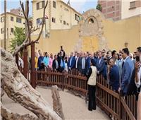 وزيرا السياحة والتنمية المحلية يستمعان لشرح مفصل عن تطوير "شجرة مريم"