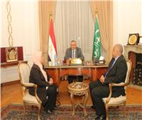 رئيس الوفد يستقبل المستشار السياسي والإعلامي للسفارة السودانية بالقاهرة في بيت الأمة