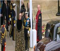الملك تشارلز الثالث يغادر كنيسة سان جورج | فيديو
