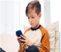 دراسة تحذر من إدمان استخدام الهواتف للأطفال 