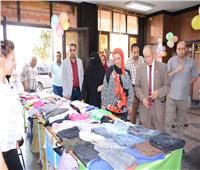 نائب رئيس جامعة أسيوط يفتتح المعرض الخيري السابع للملابس الجاهزة