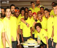 لاعبو المصري يحتفلون بعيد ميلاد ثنائي الفريق 
