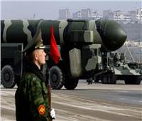 تصعيد محتمل .. روسيا تحرك بعض المعدات النووية على قطار عسكري | فيديو