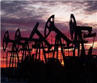 أسعار النفط تقفز بأكثر من 4% مع بحث "أوبك+" خفض الإنتاج