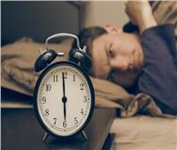 دراسة تحذر من مخاطر تأجيل المنبه والعودة لإكمال النوم مرة أخرى