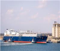 تحميل 10 آلاف طن غاز مسال عبر ناقلة عملاقة بميناء دمياط 
