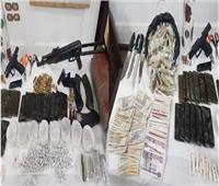 مداهمة بؤرة لتجارة «الكيف» وضبط 3 متهمين بـ33 كيلو مخدرات في دمياط