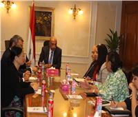وزير قطاع الأعمال يبحث مع "هاندا" الصينية زيادة استثماراتها في مصر 