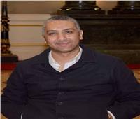الكاتب محمد توفيق يلجأ للقضاء لحل أزمته مع أسرة أحمد زكي