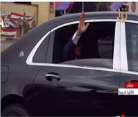 الرئيس السيسي يقدم التحية لأهالي خريجي الكليات العسكرية