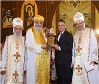 «تواضروس» يكرم النائب أحمد فتحي خلال الاحتفال باليوبيل الذهبي لكنيسة السيدة العذراء
