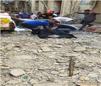 مصرع عامل إثر انهيار شرفة عقار أثناء ترميمها بالإسكندرية| صور 