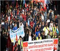 الداخلية الفرنسية: 107 ألف مواطن شاركوا في التظاهرات.. والنقابات العمالية ترد