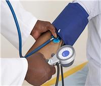 خفض ضغط الدم يمنع الإصابة بمرض خطير شائع  