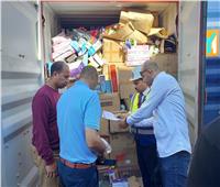  «لموانئ مصر رجال».. مبادرة تطوعية للجمارك للعمل يوم الراحة بميناء الدخيلة| صور 