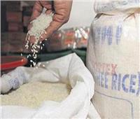 ضبط 6.8 طن "أرز أبيض" مجهول المصدر داخل مخزن بالجيزة