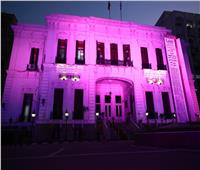 إضاءة مبنى ديوان عام «الصحة» باللون الأرجواني احتفالا بيوم الطفل المبتسر