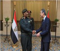 سفير مصر الجديد لدى السودان يقدم أوراق اعتماده للمجلس السيادي الانتقالي