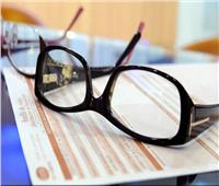 6 أسباب مدمرة للعين تقودك إلى ارتداء النظارات.. تعرف عليها