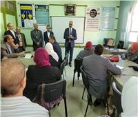وكيل تعليم المنوفية يحاضر المتدربين بمركز إعداد القيادات التربوية
