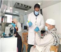 صحة المنيا تقدم الخدمات الطبية لـ1796 حالة خلال قافلة بمركز ديرمواس