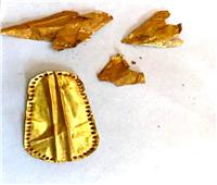 بير أثرية تكشف سر وضع تمائم من رقائق الذهب على شكل ألسنة