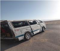 إصابة 9 أشخاص في انقلاب ميكروباص على الطريق الصحراوي بقنا