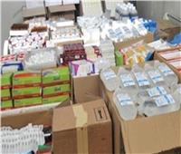 ضبط مستلزمات طبية ومواد غذائية مجهولة المصدر في حملة تموينية بالإسكندرية