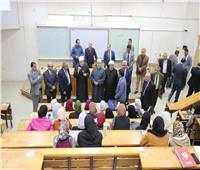 وكيل الأزهر يتفقد انتظام العملية التعليمية في كليات الطب بدمياط  