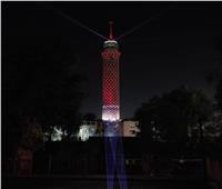 «وحدتنا مصدر قوتنا».. برج القاهرة يضيء احتفالاً باليوم الوطني القطري