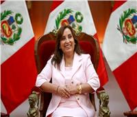 رئيسة بيرو ترفض الاستقالة وتطالب البرلمان بتقديم موعد الانتخابات