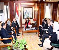 وزيرة الهجرة: حريصون على دعم مشروعات المصريين بالخارج لربطهم بالوطن