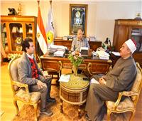 محافظ أسيوط يناقش مع أمين بيت العائلة المصرية استئناف «الحوار الوطني»