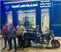 سرقوا الكابلات من أعمدة الإنارة.. «لصوص مصر الجديدة» في قبضة الشرطة 